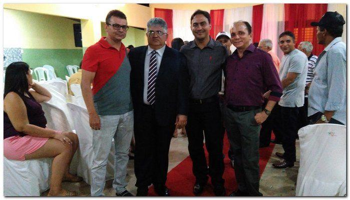   Prefeito Silva Júnior e seu vice Deuzim Aguiar são empossados - Imagem 111