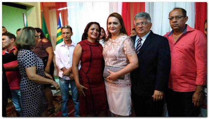   Prefeito Silva Júnior e seu vice Deuzim Aguiar são empossados - Imagem 73