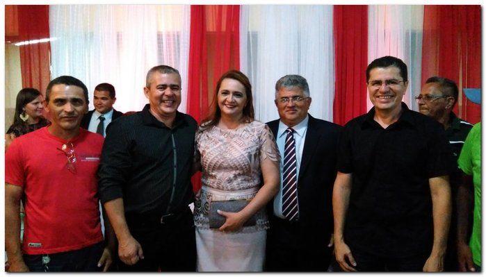   Prefeito Silva Júnior e seu vice Deuzim Aguiar são empossados - Imagem 90