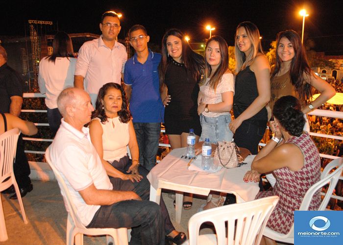 Alvimar Martins e Betinha Brandão são empossados pela câmara  - Imagem 69