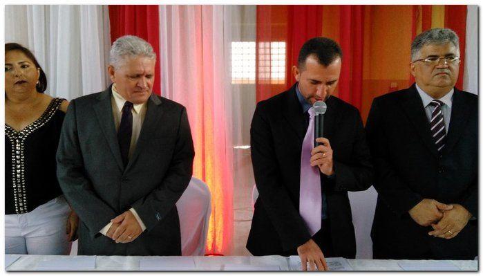   Prefeito Silva Júnior e seu vice Deuzim Aguiar são empossados - Imagem 7