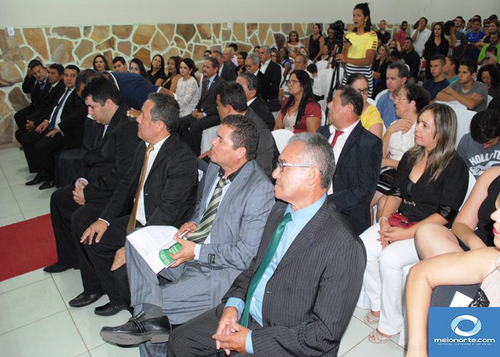 Alvimar Martins e Betinha Brandão são empossados pela câmara  - Imagem 28