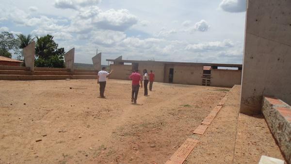 prefeito começa seus trabalhos visitando obras em Santo Inácio      - Imagem 5