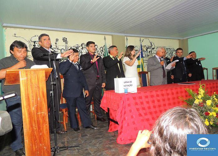 Prefeito Casa Grande e Vice Iranilta são empossados pela câmara - Imagem 9