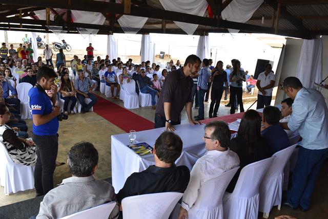 Governador Wellington Dias visita Valença, Pimenteiras e Lagoa do S - Imagem 37