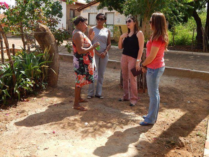Equipe SEMTAS e CRAS visita famílias. - Imagem 2