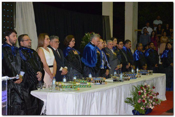 Cerca de 90 alunos colaram grau em Inhuma - Imagem 5