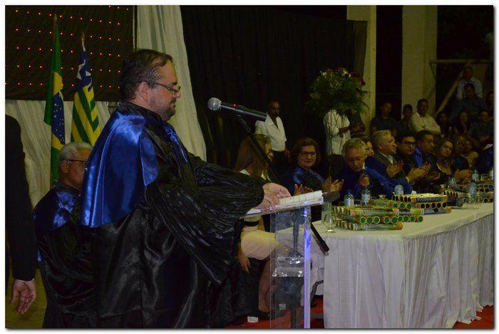 Cerca de 90 alunos colaram grau em Inhuma - Imagem 6