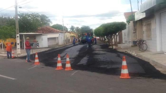 Pavimentação asfáltica na Orla do Açude está em ritmo acelerado - Imagem 2