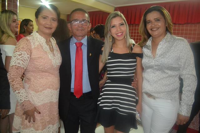 Venicio do Ó e Lucia Lacerda são empossados em Pimenteiras - Imagem 24