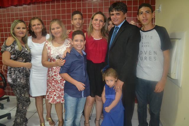 Venicio do Ó e Lucia Lacerda são empossados em Pimenteiras - Imagem 28