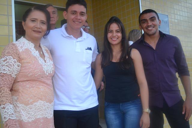 Venicio do Ó e Lucia Lacerda são empossados em Pimenteiras - Imagem 50