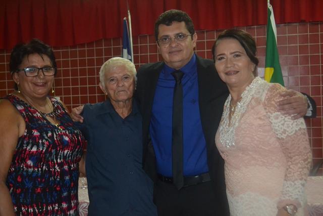 Venicio do Ó e Lucia Lacerda são empossados em Pimenteiras - Imagem 33