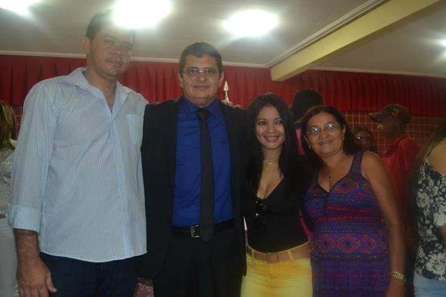 Venicio do Ó e Lucia Lacerda são empossados em Pimenteiras - Imagem 35