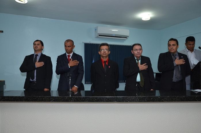 Prefeito Valmir Barbosa toma posse em Dom Expedito Lopes. - Imagem 50