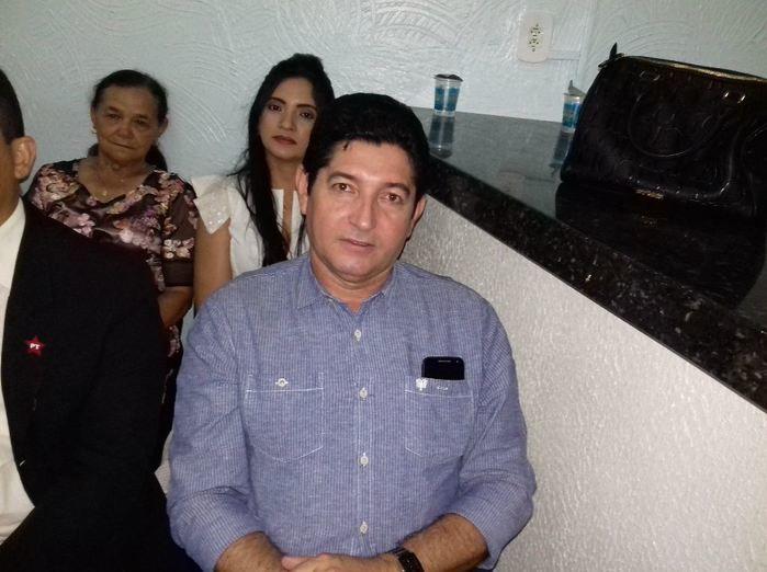 Prefeito Valmir Barbosa toma posse em Dom Expedito Lopes. - Imagem 38