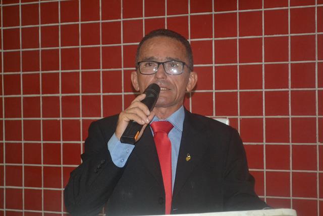 Venicio do Ó e Lucia Lacerda são empossados em Pimenteiras - Imagem 17