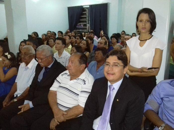 Prefeito Valmir Barbosa toma posse em Dom Expedito Lopes. - Imagem 20