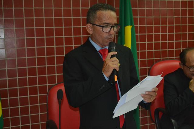 Venicio do Ó e Lucia Lacerda são empossados em Pimenteiras - Imagem 9