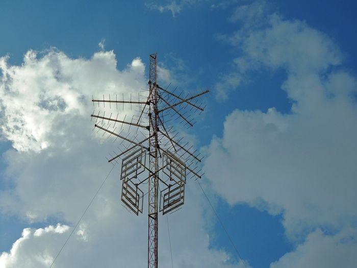 Vândalos arrebentam porta do local onde ficam equipamentos de Tvs - Imagem 16