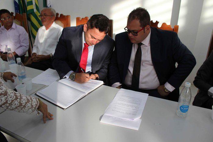 Prefeito, vice e vereadores tomam posse em Francinópolis - Imagem 81