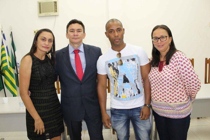 Prefeito, vice e vereadores tomam posse em Francinópolis - Imagem 164