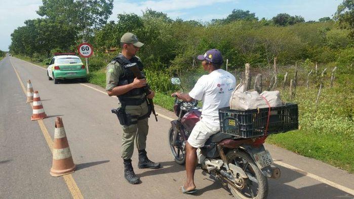 Policia Militar faz blitz educativas em Redenção do Gurguéia  - Imagem 5