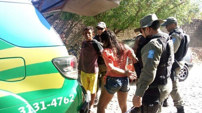 Acusados sendo presos (Crédito: Cleydyomar Sousa)