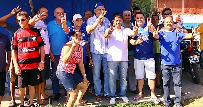 Parte do grupo vencedor. (Crédito: Kairo Amaral)