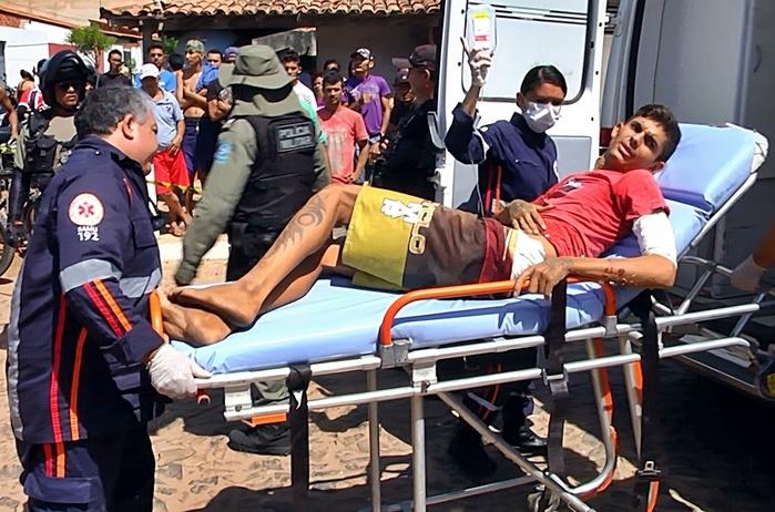 Jeferson Nascimento foi socorrido consciente e continua internado no HEDA. (Crédito: Kairo Amaral)