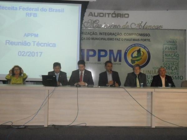 Dr.Zé Maria Participar de Encontro Município Transparente - Imagem 5