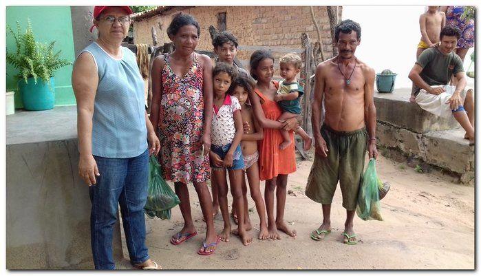 Famílias do Município de Inhuma recebem Cestas com Alimentos - Imagem 44
