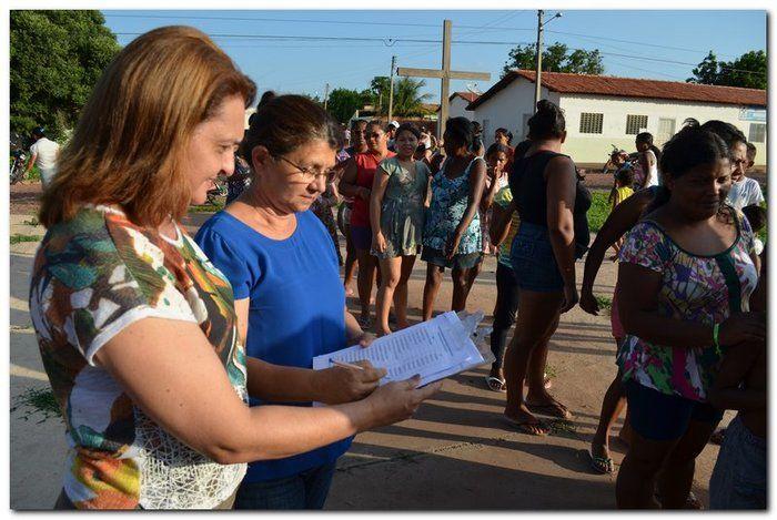 Famílias do Município de Inhuma recebem Cestas com Alimentos - Imagem 8