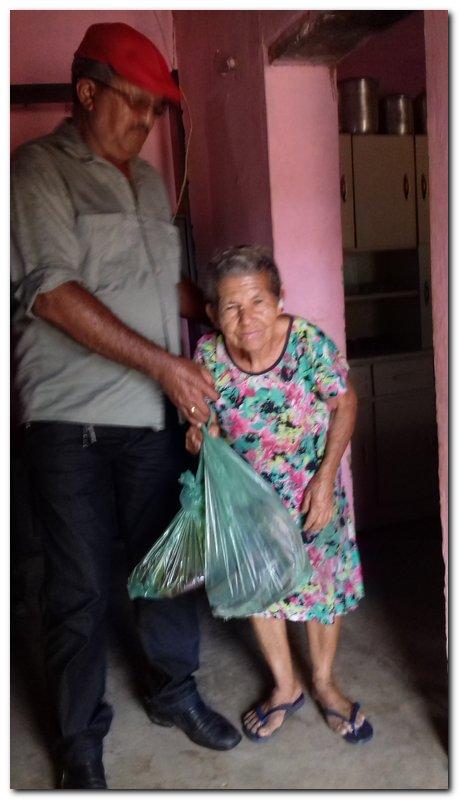 Famílias do Município de Inhuma recebem Cestas com Alimentos - Imagem 50