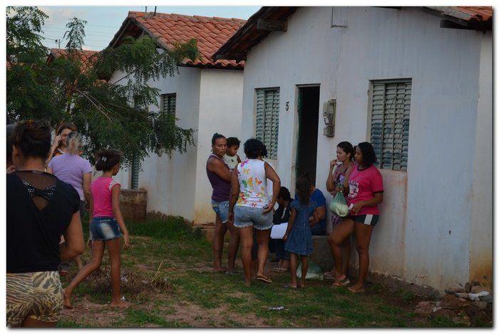 Famílias do Município de Inhuma recebem Cestas com Alimentos - Imagem 11