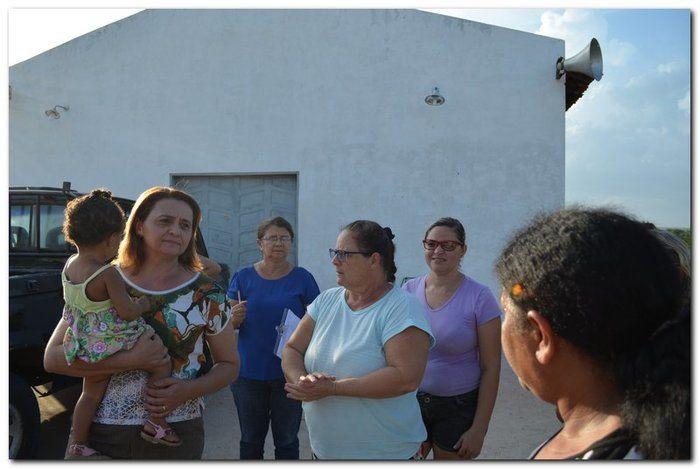 Famílias do Município de Inhuma recebem Cestas com Alimentos - Imagem 9