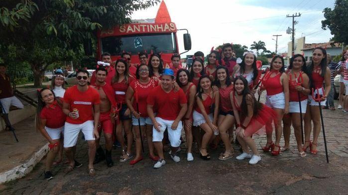 Fantasias, irreverência e criatividade marcam o Corso de DEL - Imagem 26