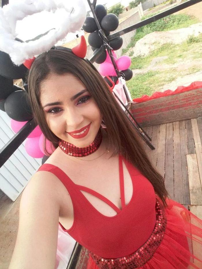 Fantasias, irreverência e criatividade marcam o Corso de DEL - Imagem 38