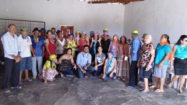 Matinê é realizada com idosos em  Santo Inácio   - Imagem 9