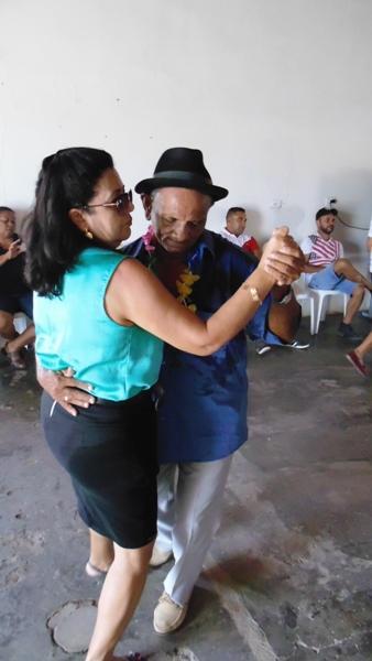 Matinê é realizada com idosos em  Santo Inácio   - Imagem 6