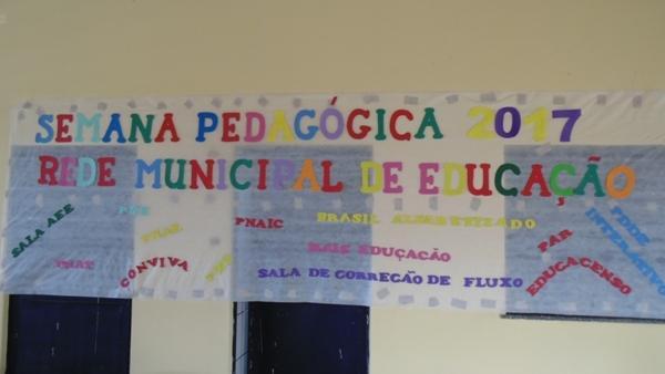 Semana pedagógica é realizada em Santo Inácio    - Imagem 1
