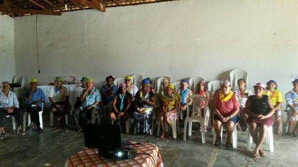 Matinê é realizada com idosos em Santo Inácio - Imagem 21