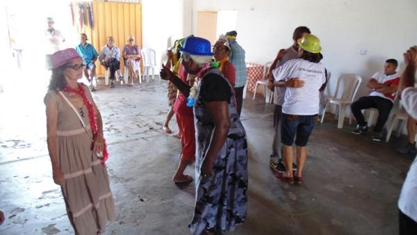 Matinê é realizada com idosos em  Santo Inácio   - Imagem 14