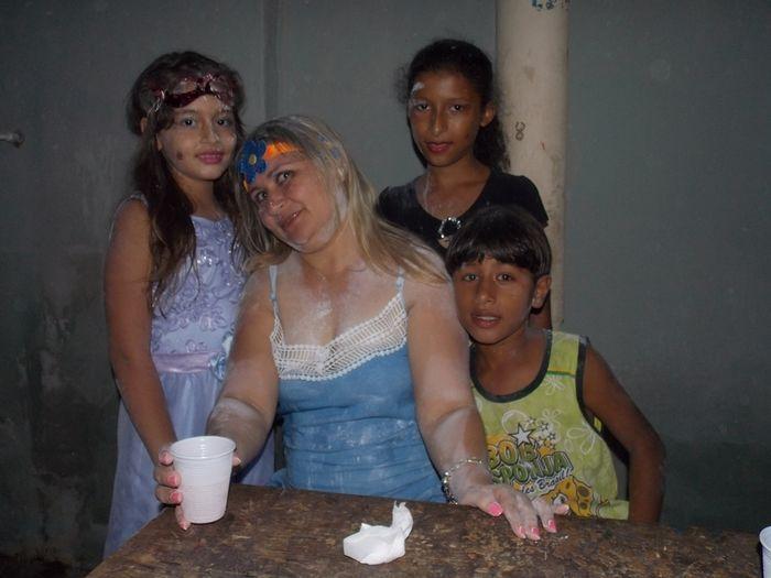 Jovens e crianças participam do tradicional carnaval do SCFV. - Imagem 58