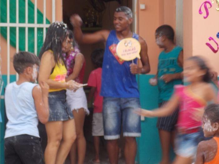 Jovens e crianças participam do tradicional carnaval do SCFV. - Imagem 39