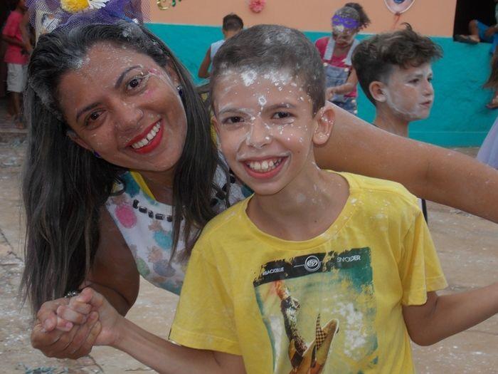 Jovens e crianças participam do tradicional carnaval do SCFV. - Imagem 40