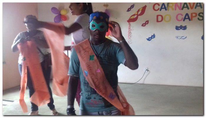 CAPS realiza carnaval para os usuários - Imagem 34