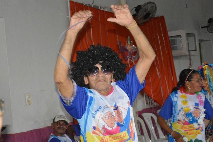 SEMTAS realiza tradicional Carnaval do Idoso  - Imagem 14