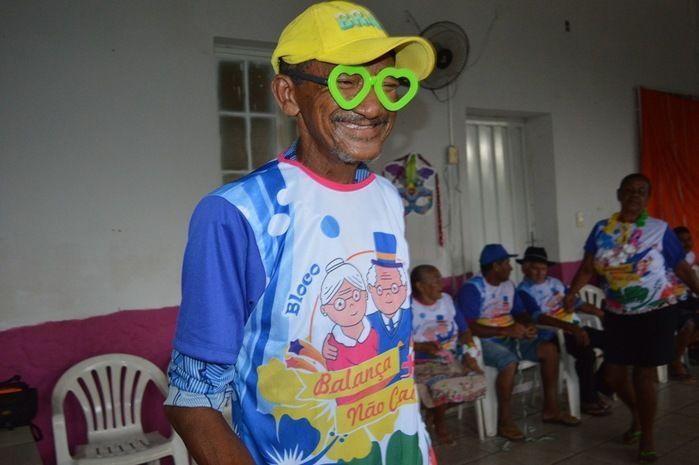 SEMTAS realiza tradicional Carnaval do Idoso  - Imagem 15