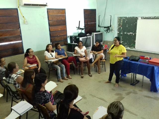 Secretaria de Educação realiza planejamento Curricular em DEL - Imagem 22